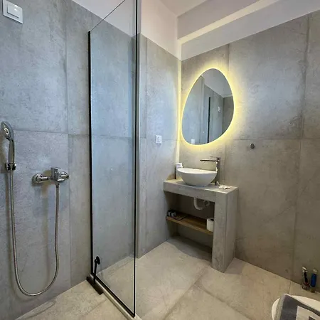 ゲストハウス Ivas Pelion 3*